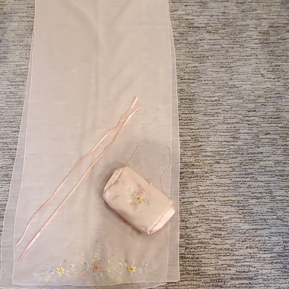 Ball Gown - Picture 5 of 8